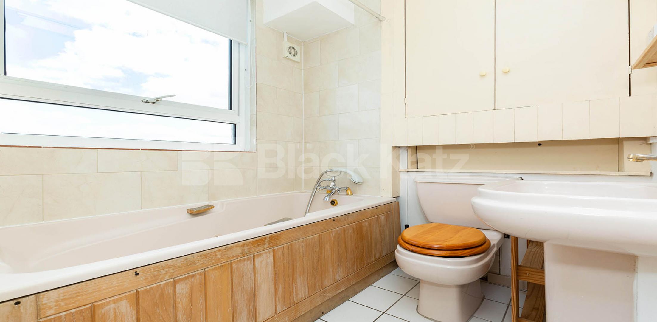 			1 Bedroom, 1 bath, 1 reception Apartment			 Hornsey Lane, CROUCH END / HIGHGATE